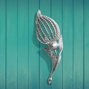 Sarah Coventry Silver Leaf Brooch with Polished Finish